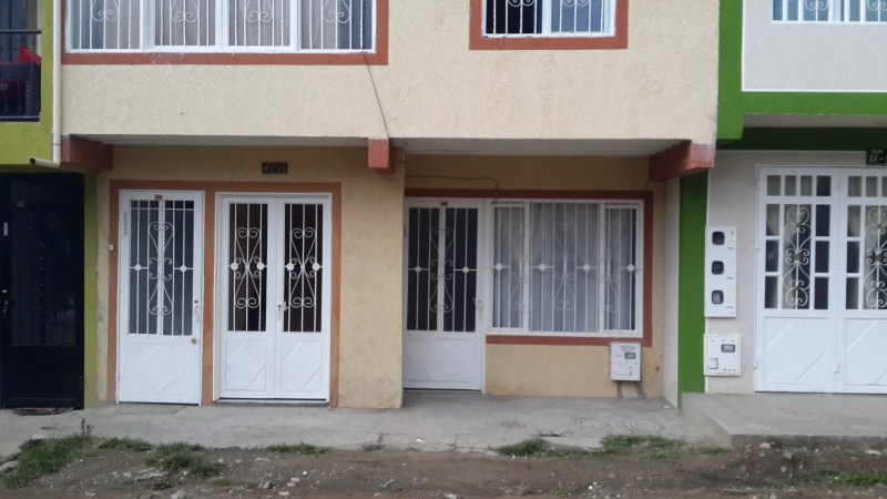 Casa En La Floresta, Garzón – Huila (640-398) – STM Inmobiliaria