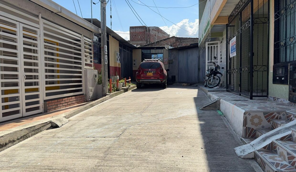 6979ae75-ccaf-41a7-8aff-9b526b520984