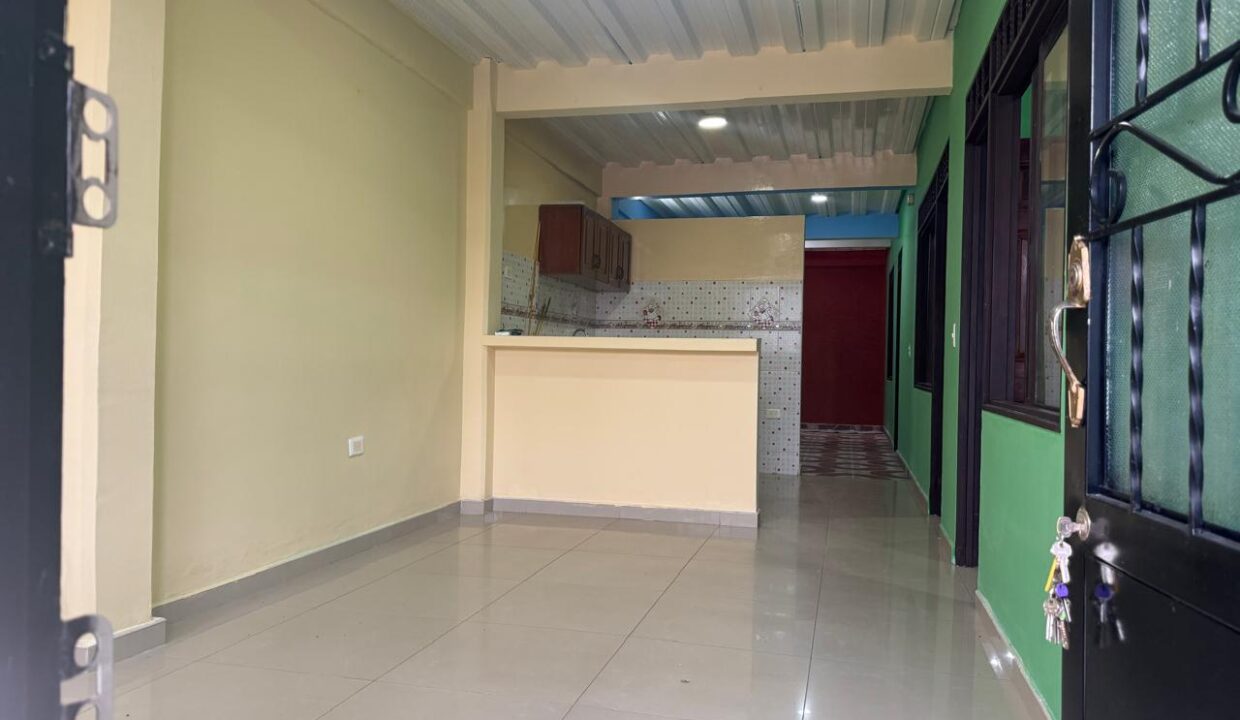 d0f1b385-52bf-4a49-a4b5-460f5449f2a2