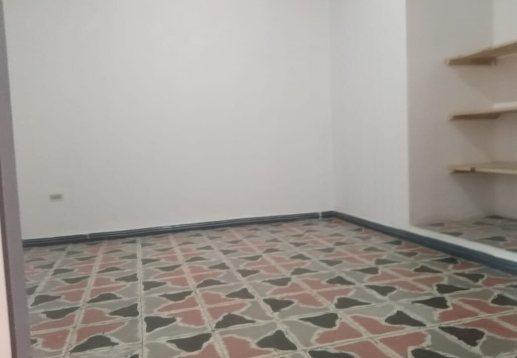 e2b2c696-4249-49db-8724-32311aa30807