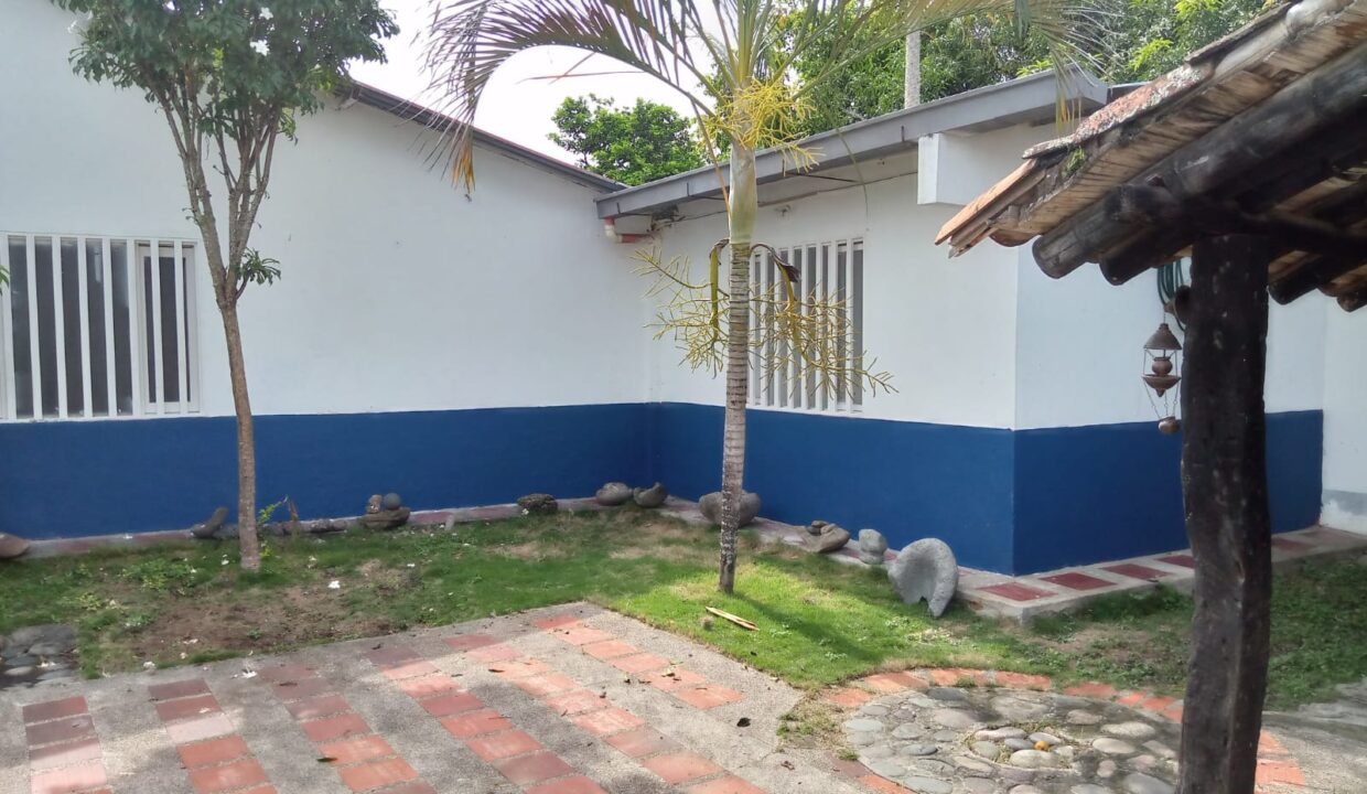 83d85ce4-78be-48cb-9b5d-a9c8ee0ae90d