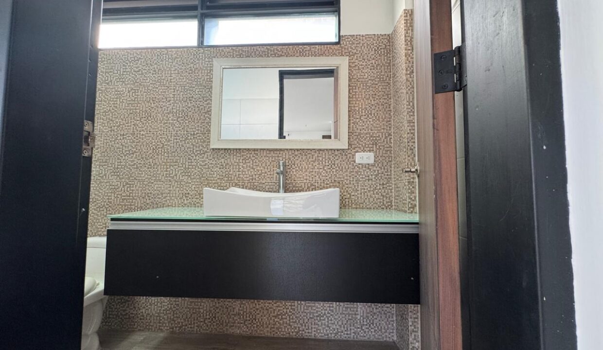 8ee91407-2266-403e-b9a3-1e758b2e8a2e