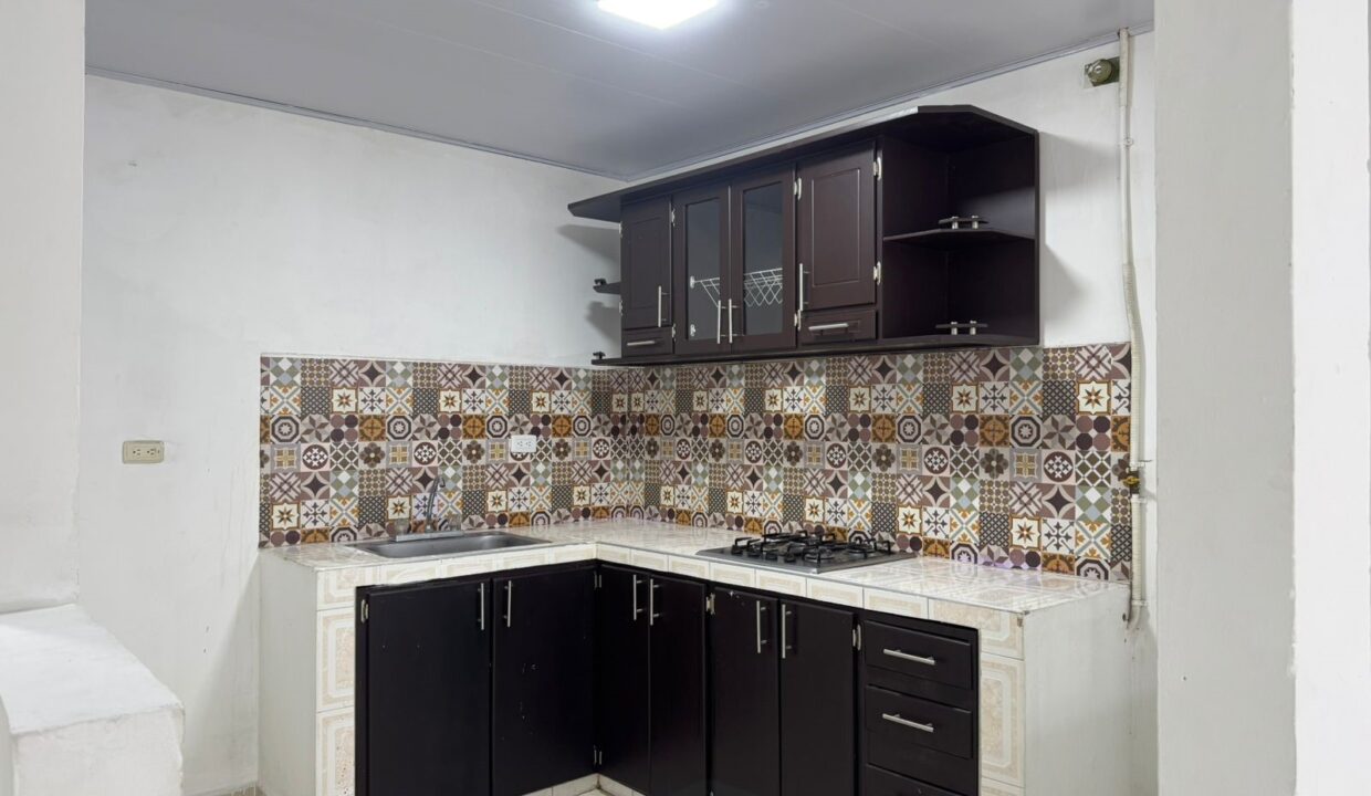 285b6e64-eaf5-455b-98c9-f8fbd7f2d9af