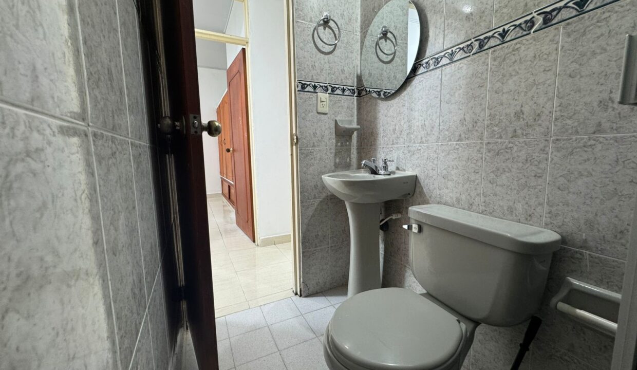 95b60381-44d4-4b49-a57a-c791a4217fbe