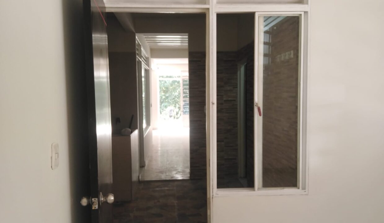 a6d5db03-d056-4a8c-8149-47cf01463e9d