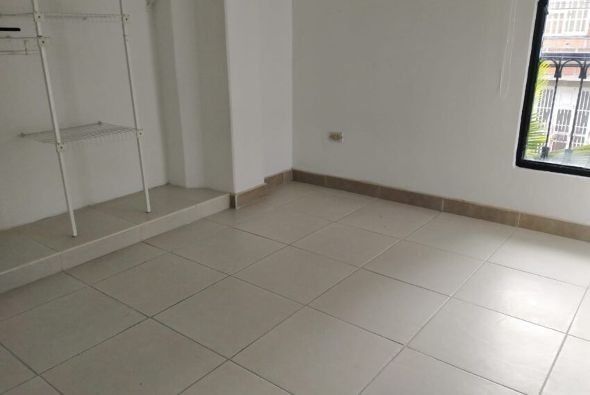 6b96a1b9-c201-4a98-9154-4c61032ed3f5