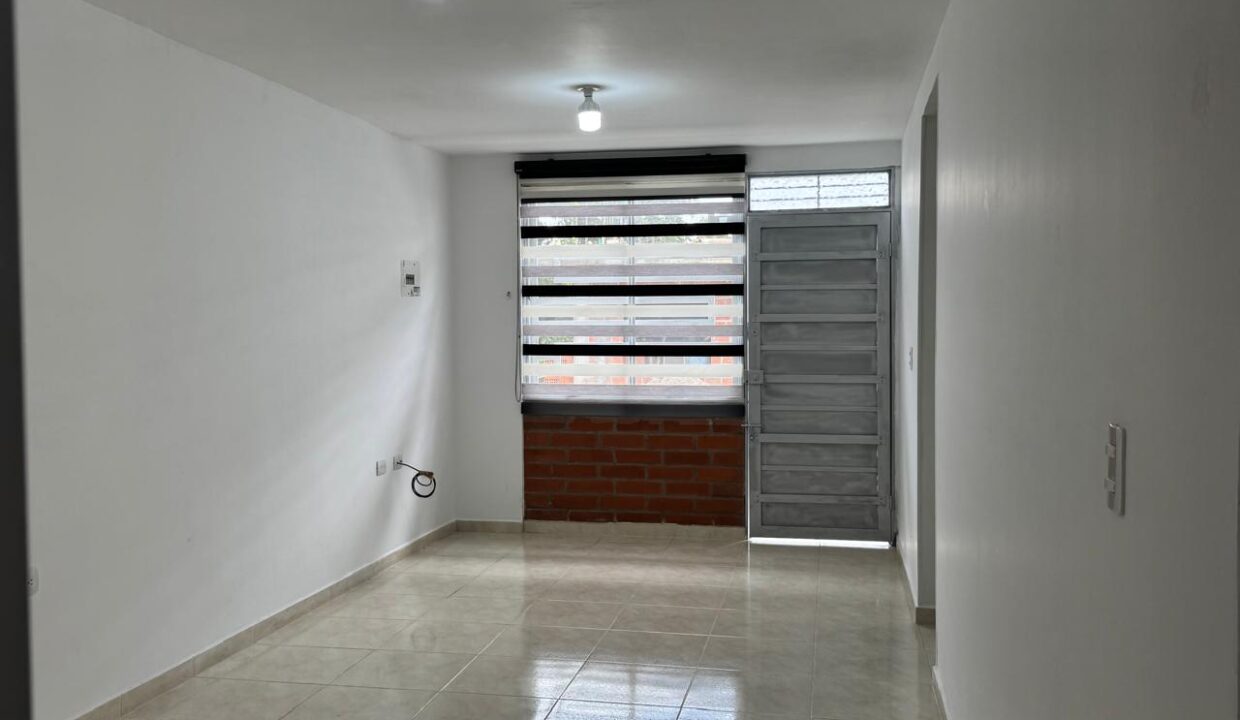 5047128e-9523-4349-a2ad-a2737ffc7986