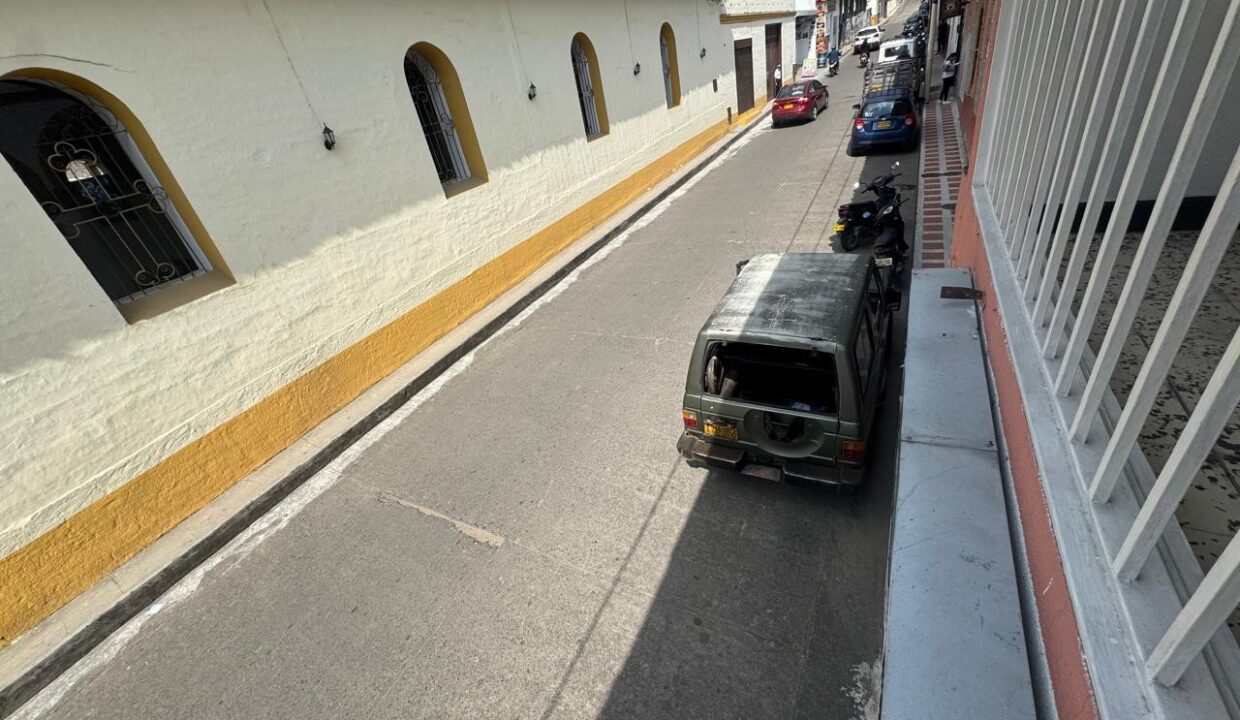 0ac5caee-cd20-44ea-aac2-e71184009091