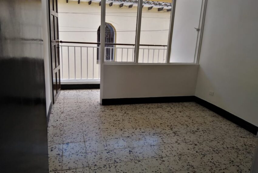 0e64a263-33b9-4a98-ac1a-4a8bc5791f22