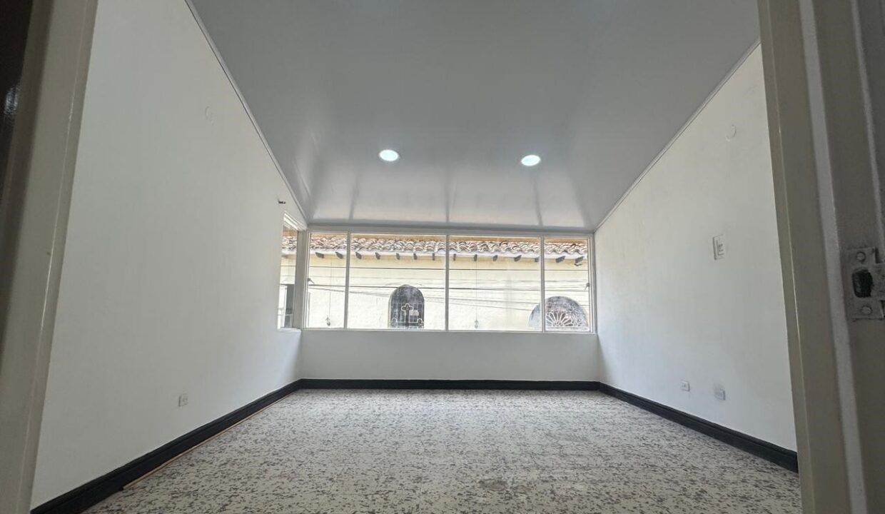 12028457-b42a-4c2e-a24b-b486059ad942