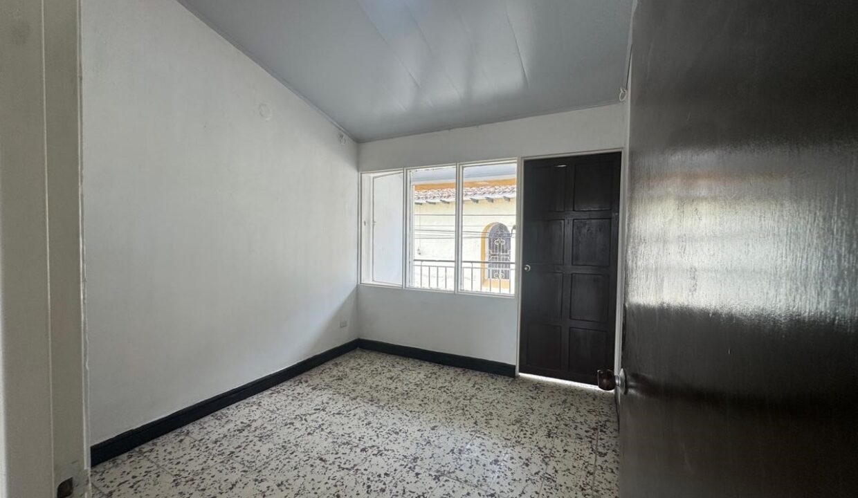 9d1b6e78-3a9c-41be-86fe-cfb9a4773212