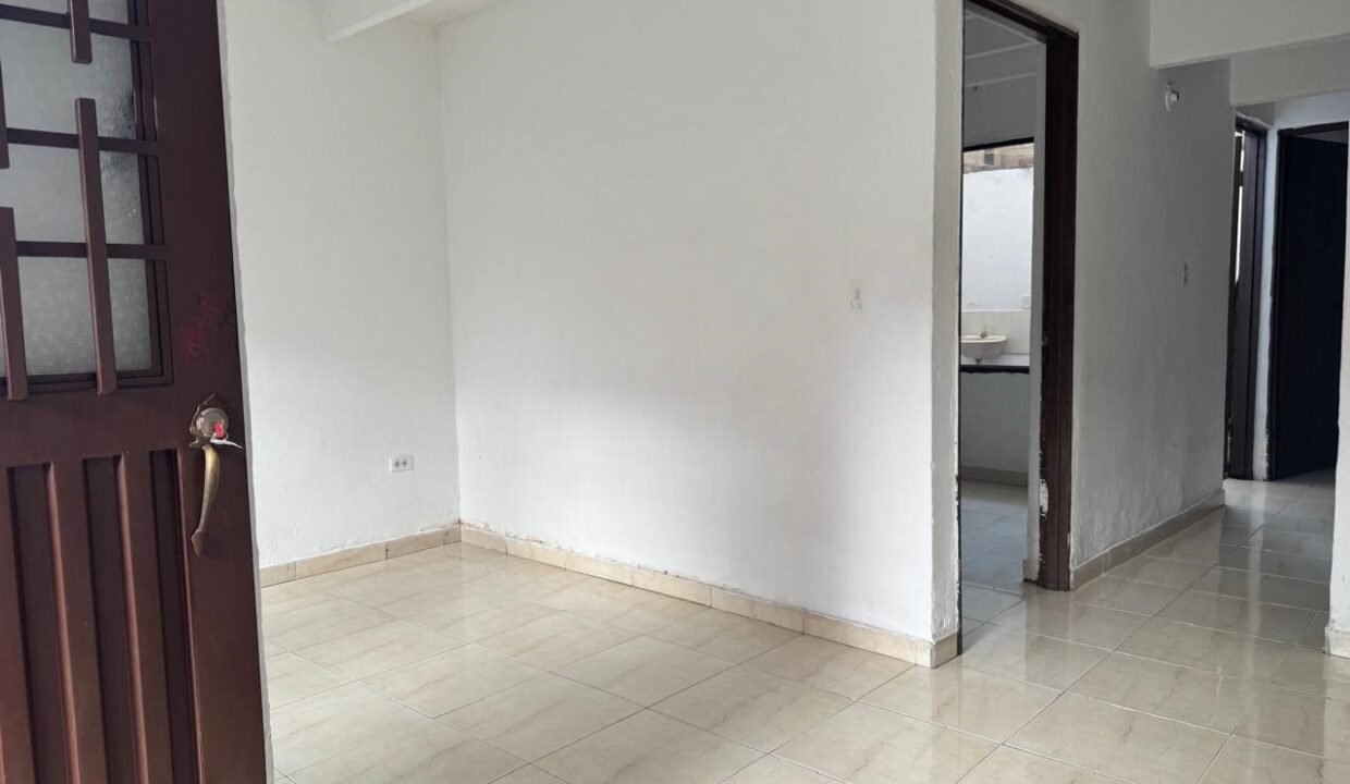 5fc498d2-6459-4ac4-8583-74a2cf9efe75