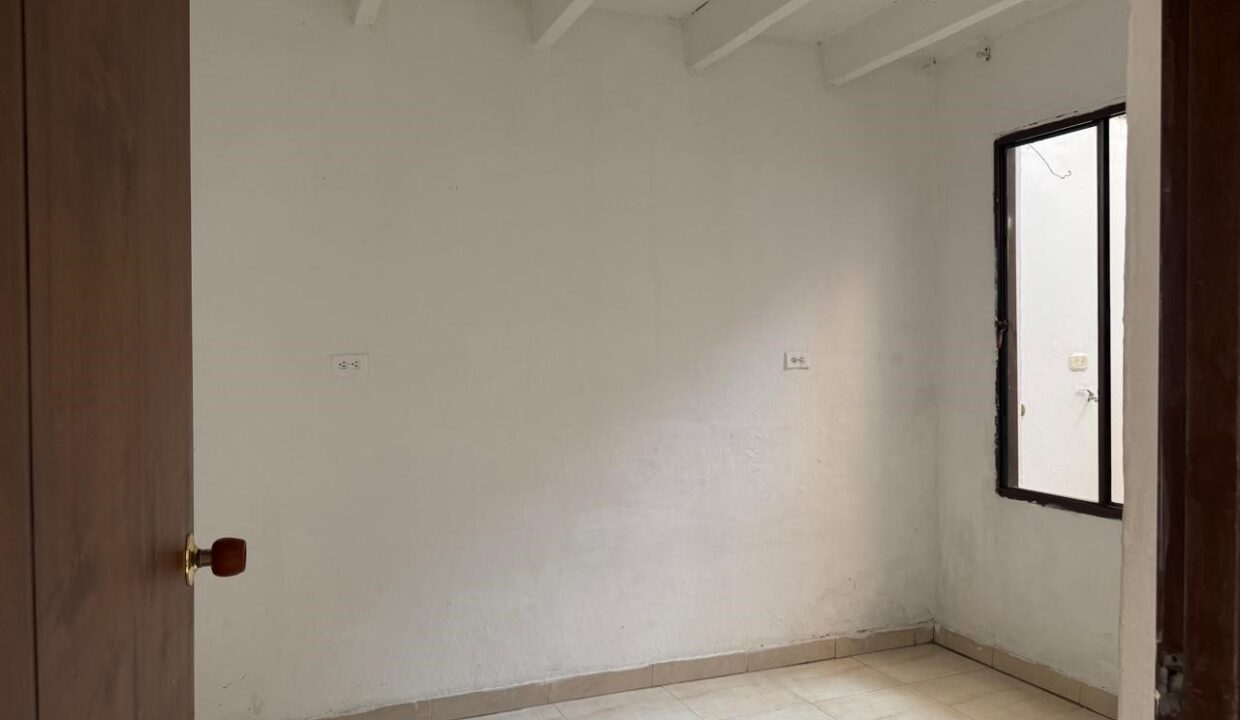 6a57bcc6-5e18-42b9-be47-463a92beab63