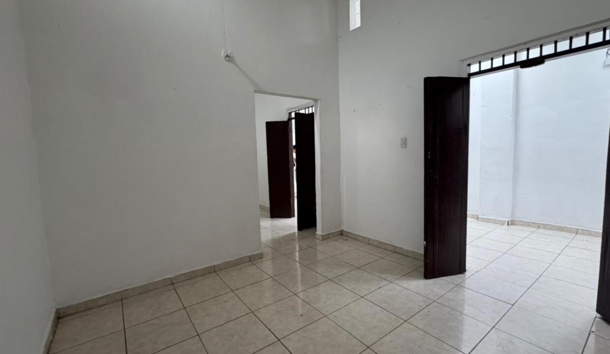 03294923-903e-4593-89aa-0c40c4d70167