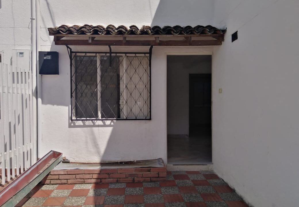 6579ac9b-bb3b-41be-bb61-9be3caeeea5b