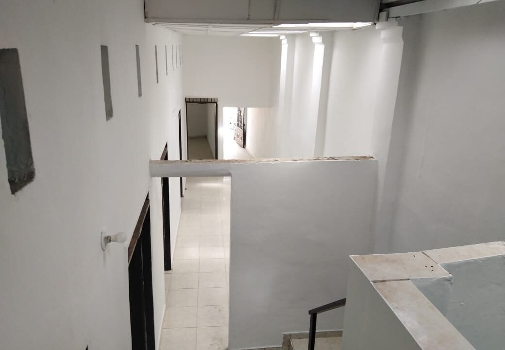 c18356ec-0096-4296-9ff3-48497ce9732c