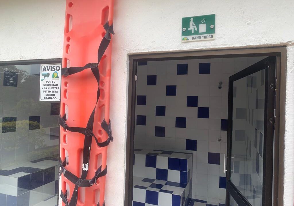 5b572020-296f-4e43-a939-0b0f7ac59440