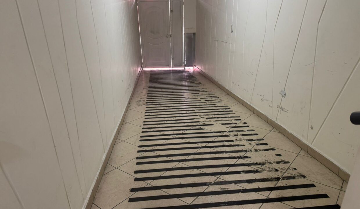 aadb2e24-a037-48c7-94c0-e5d1abe868d5