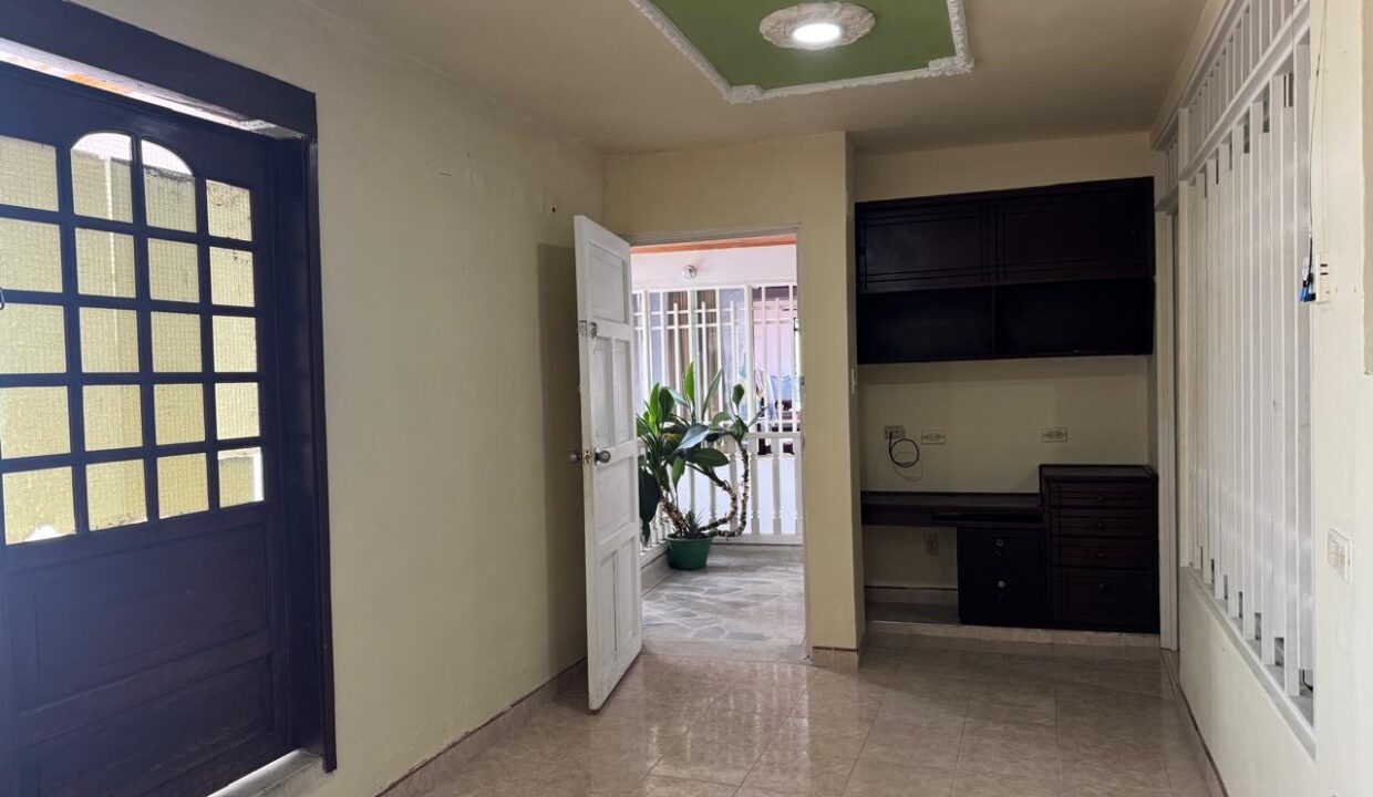 250095d8-d116-4ce7-a8d2-b3becaa00242