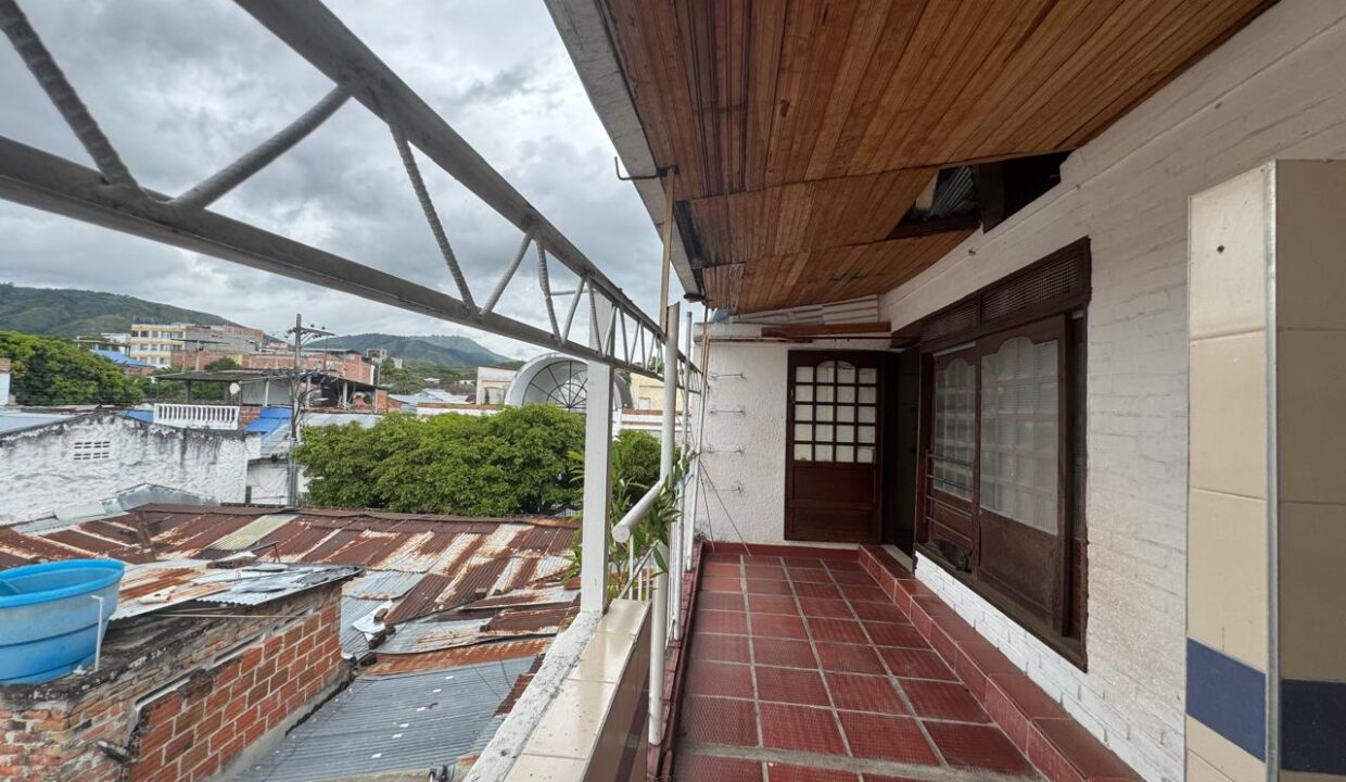 870693e6-144f-4f5b-9c1b-b1f1106eb949