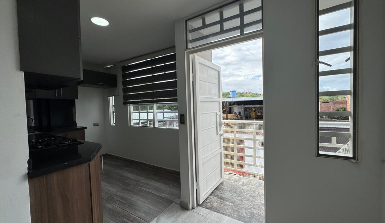 72ebc56f-b67b-4824-a8a2-f8c078de5cd9