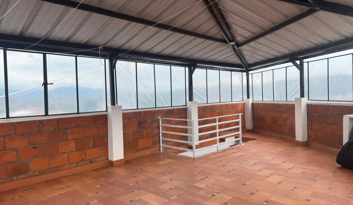 d7ce5ce7-8a45-4ab6-a1c6-b2ee457e569d