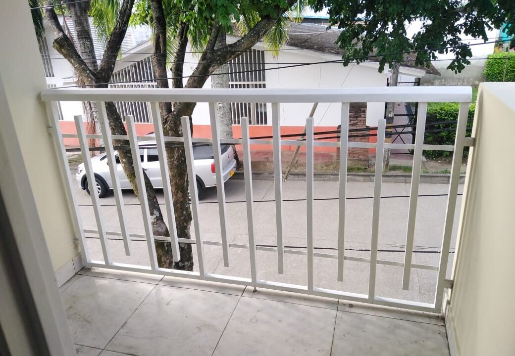 05bd0a36-a4c6-436d-ba89-27f4ea5acf9c