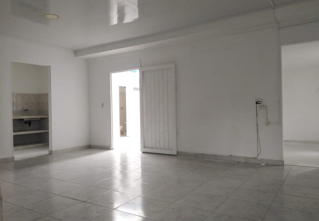 444fcbf3-9871-4f3b-bd3d-68a22cb11896