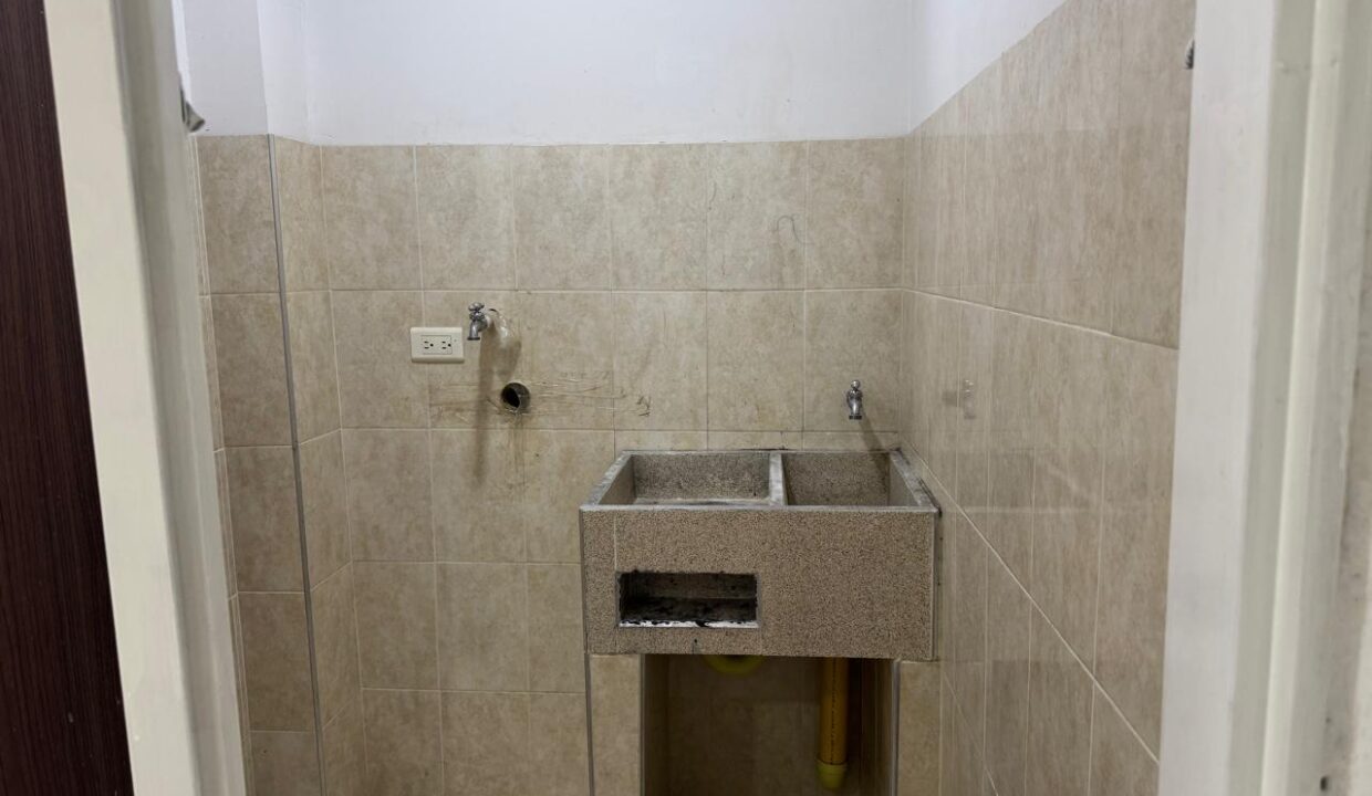 405b1c40-b26a-4bec-9d96-0672d585d41c