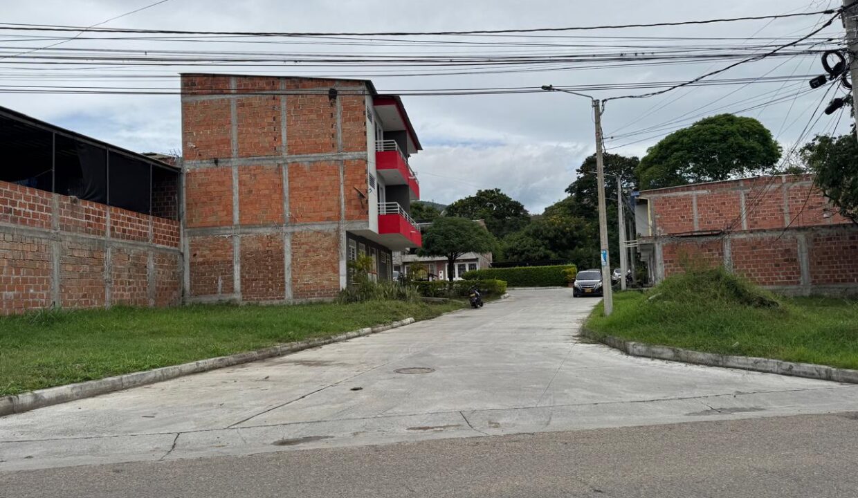 d9cf5cc7-9dc9-47fd-b512-dd4cf78d0300