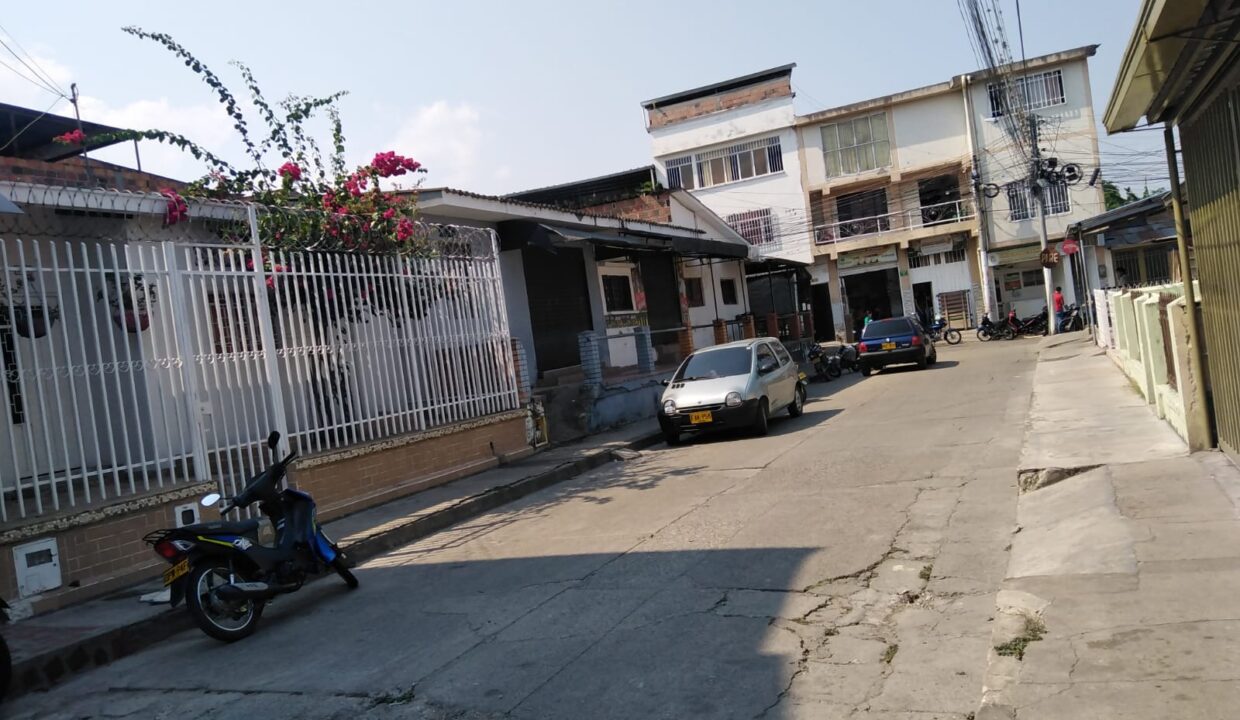 6da4aced-7ef3-4681-8a0f-19363ff40465