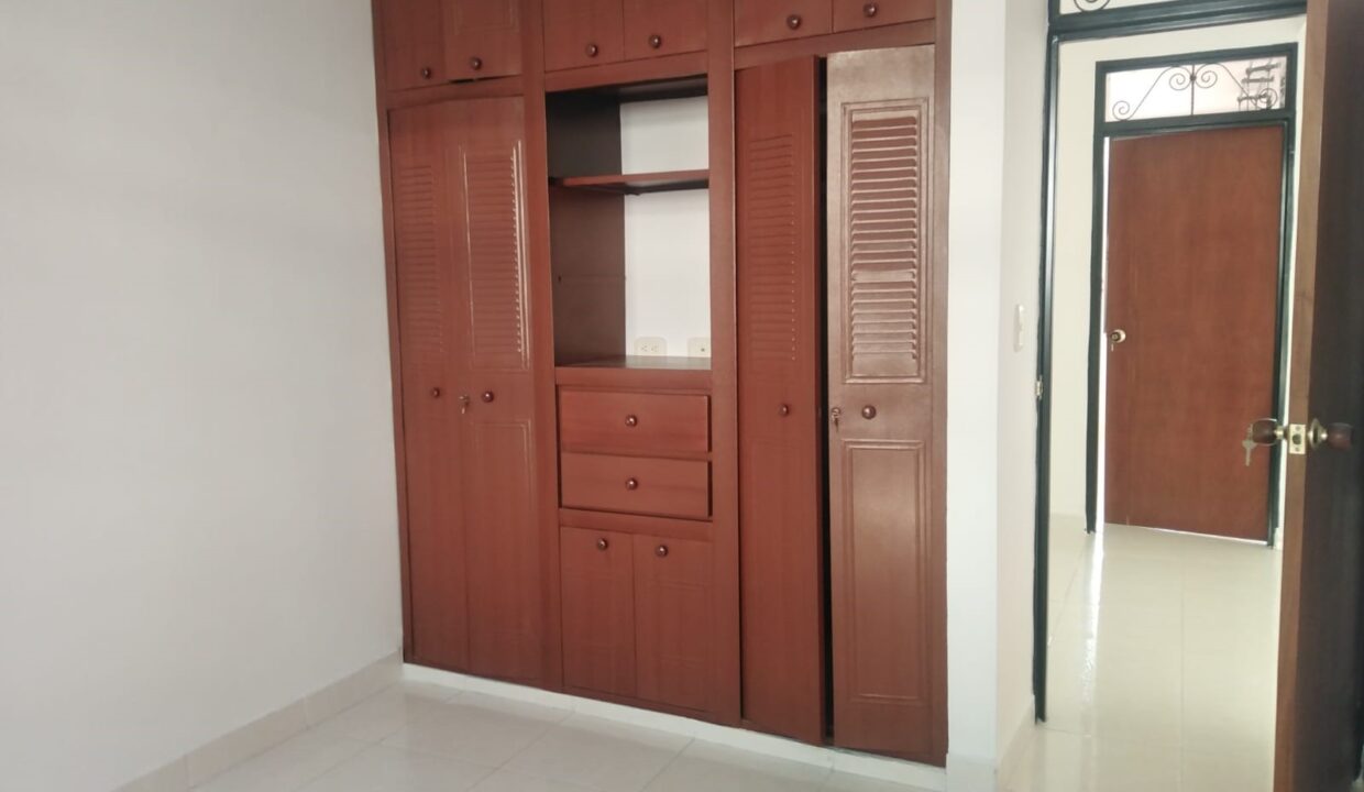 0b8f8149-61c2-454f-965f-21c5e529de54