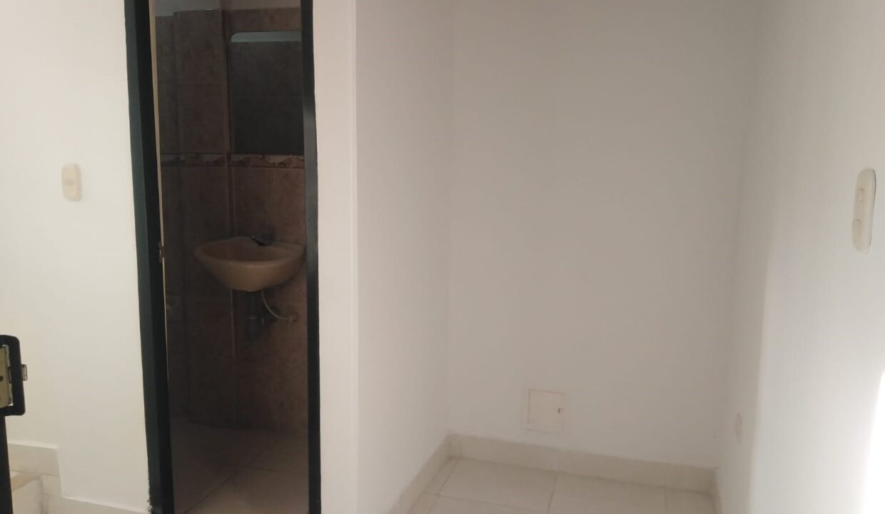 2707f0b6-9e85-4a71-b3b2-8073d733ad80