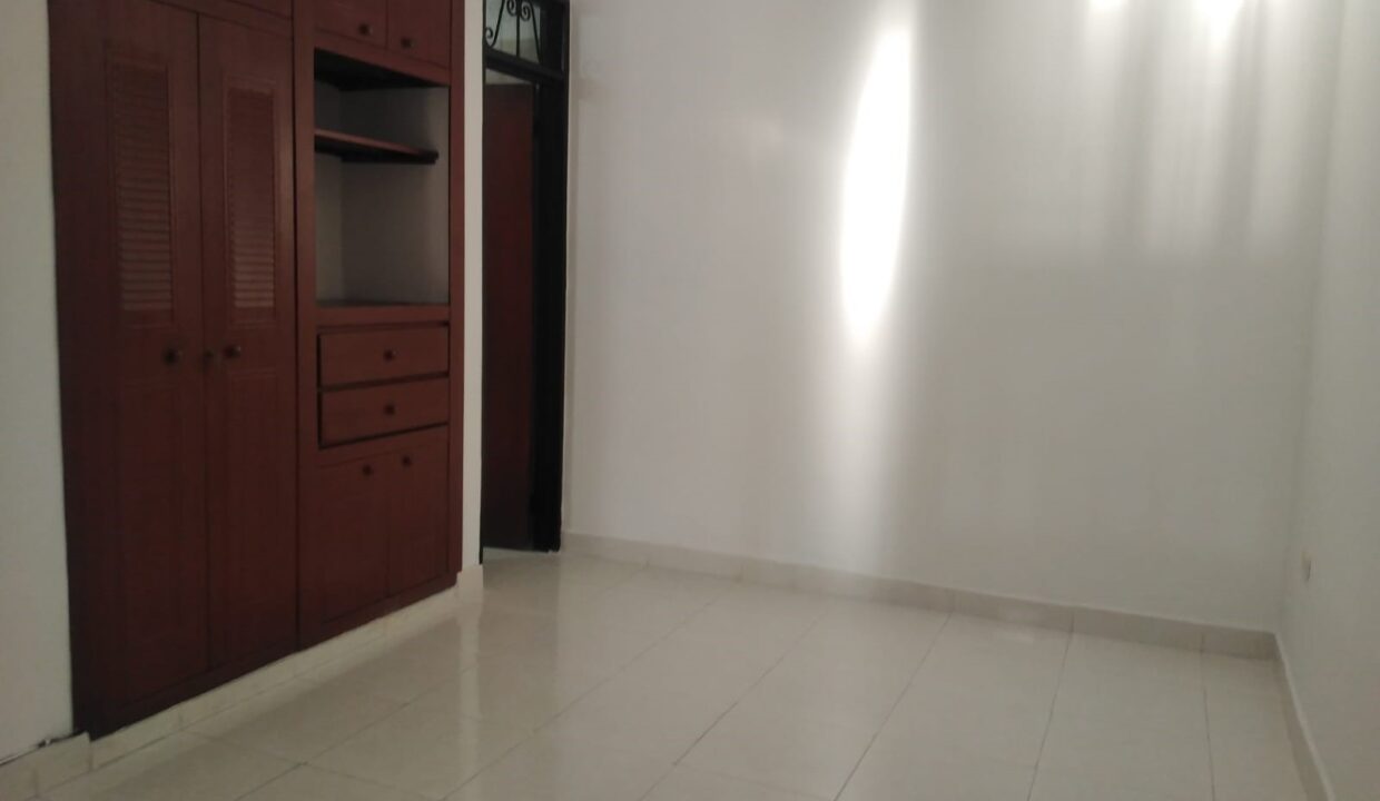 9feb4253-6471-48fc-83b7-e52879980386