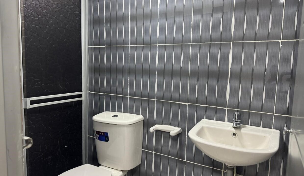 7eb7e8e8-6615-4406-b738-f73ccfcfb204