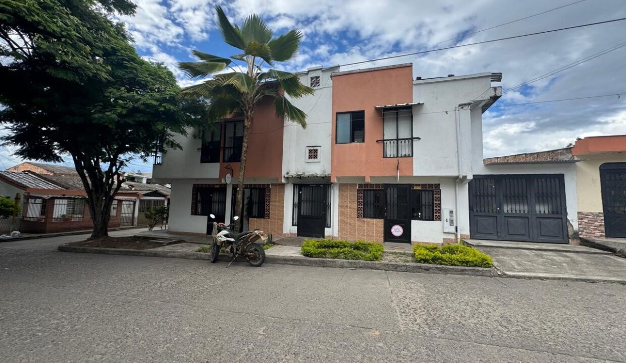 a5642069-b4a4-43e9-85d1-7f86cd281bcf