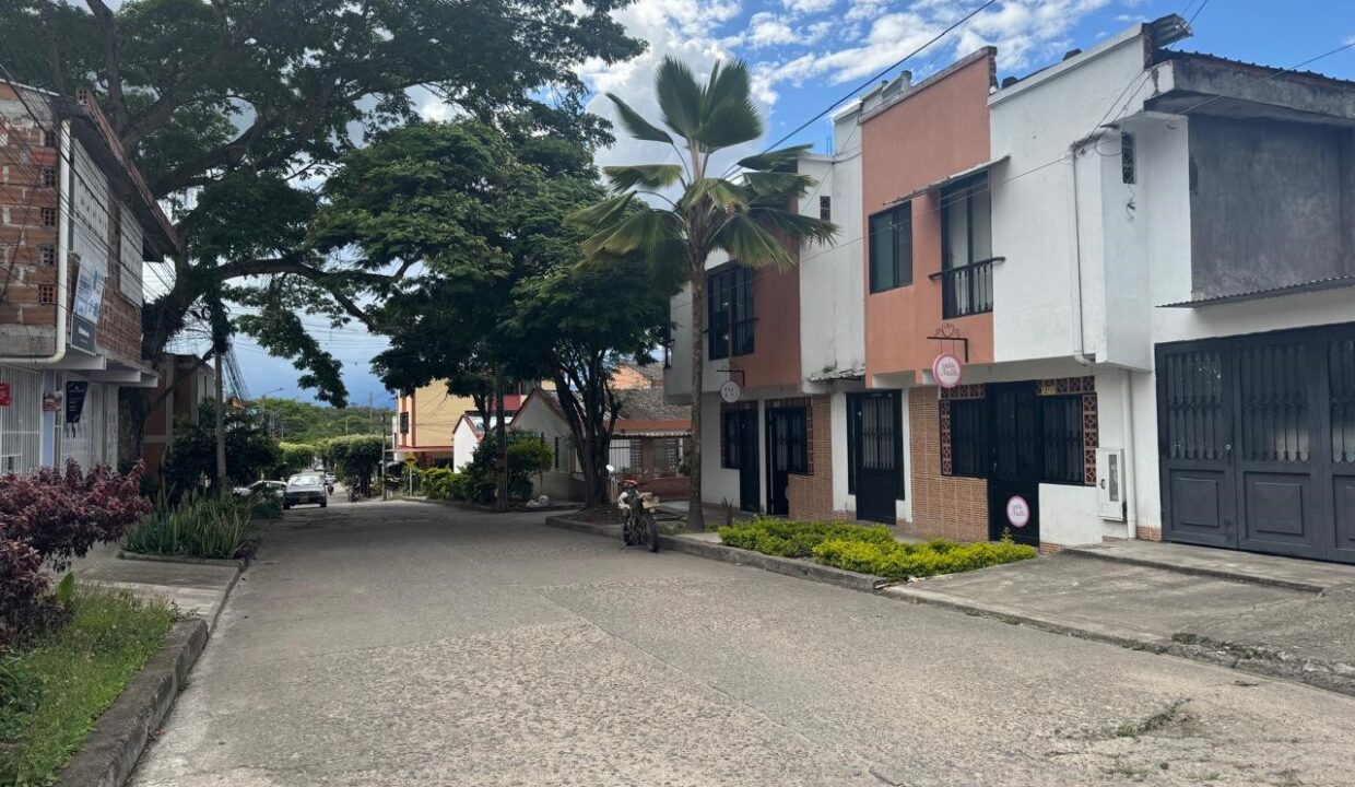 e6b82e34-743e-4d9a-9644-50a7ea4c204e