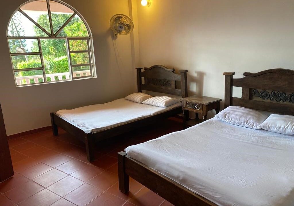 47f20bbf-c120-426e-bda0-92ca66eb3d43