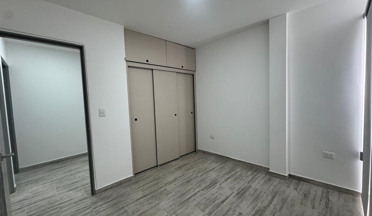 67b3ceff-4ac7-4eaf-a4a9-485163d0c3a2