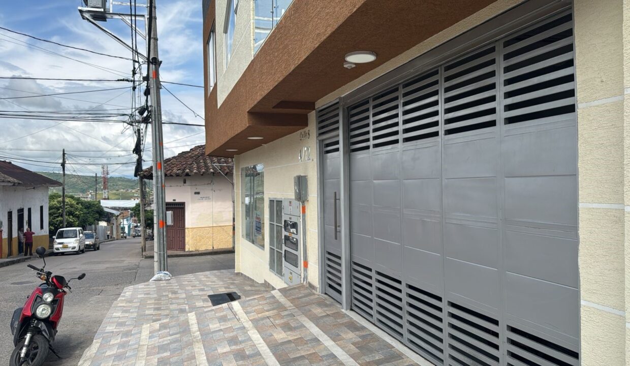 6cb1ade0-4666-4d83-b756-df26d2526747