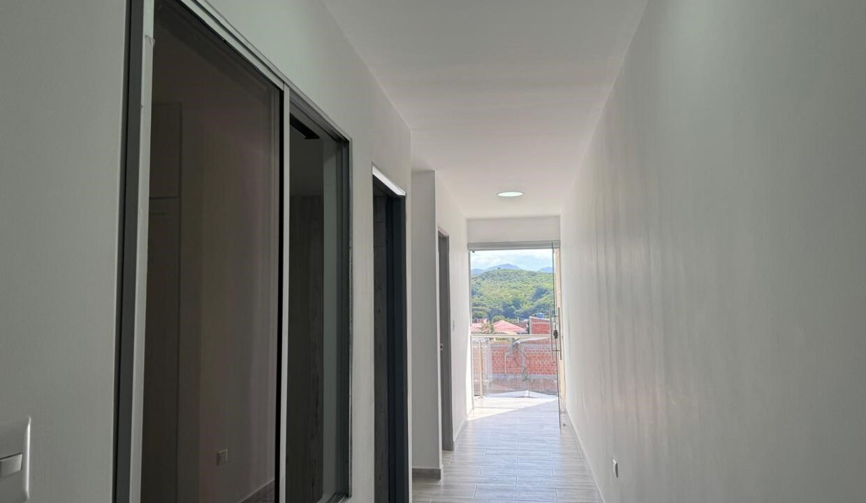 e79610bb-fc7c-4a2f-a057-466687d593a5