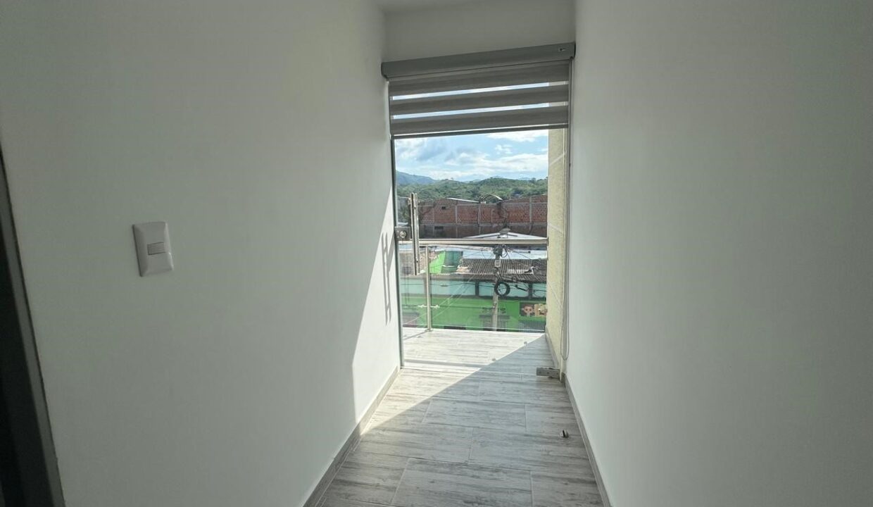 f18c4e5f-b226-4748-b3b6-19abbabcb533