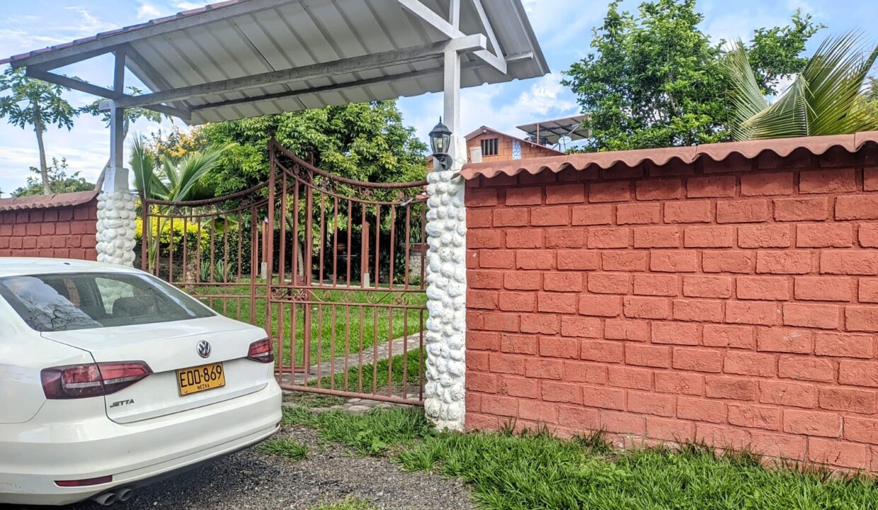 00e2b829-1861-49dc-9d99-9cd4d380dd60