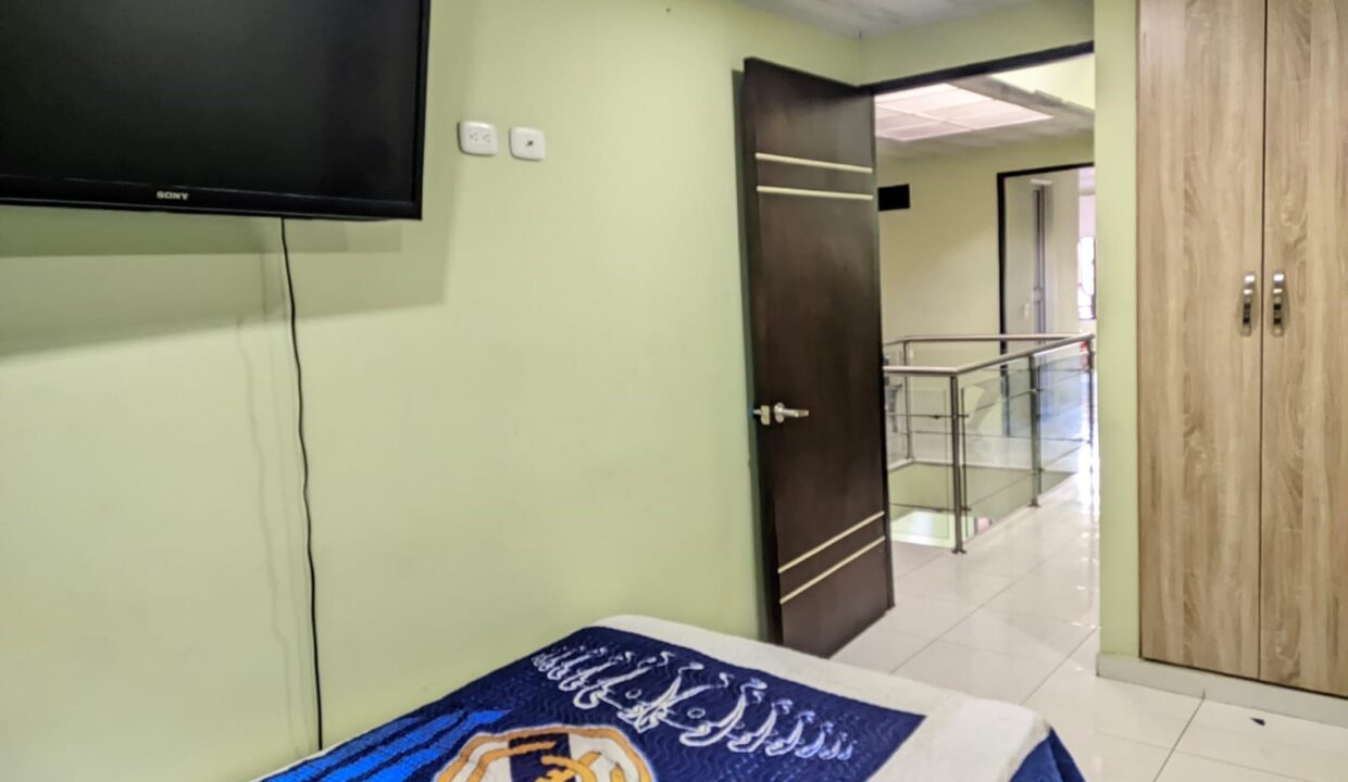 38239ac3-a125-44ad-9999-14a63f06c44f