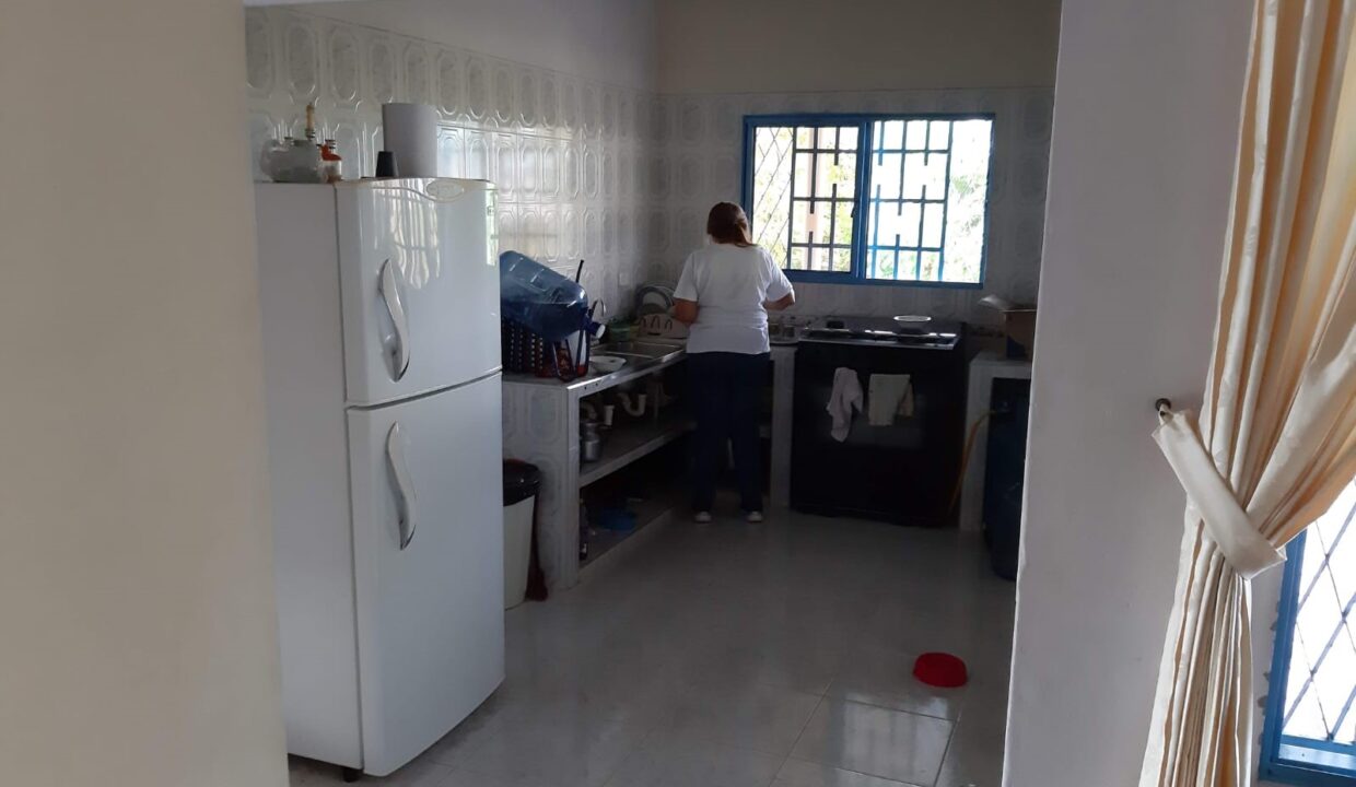 8c25b053-cfe2-407a-85d7-e9bc1d63e107