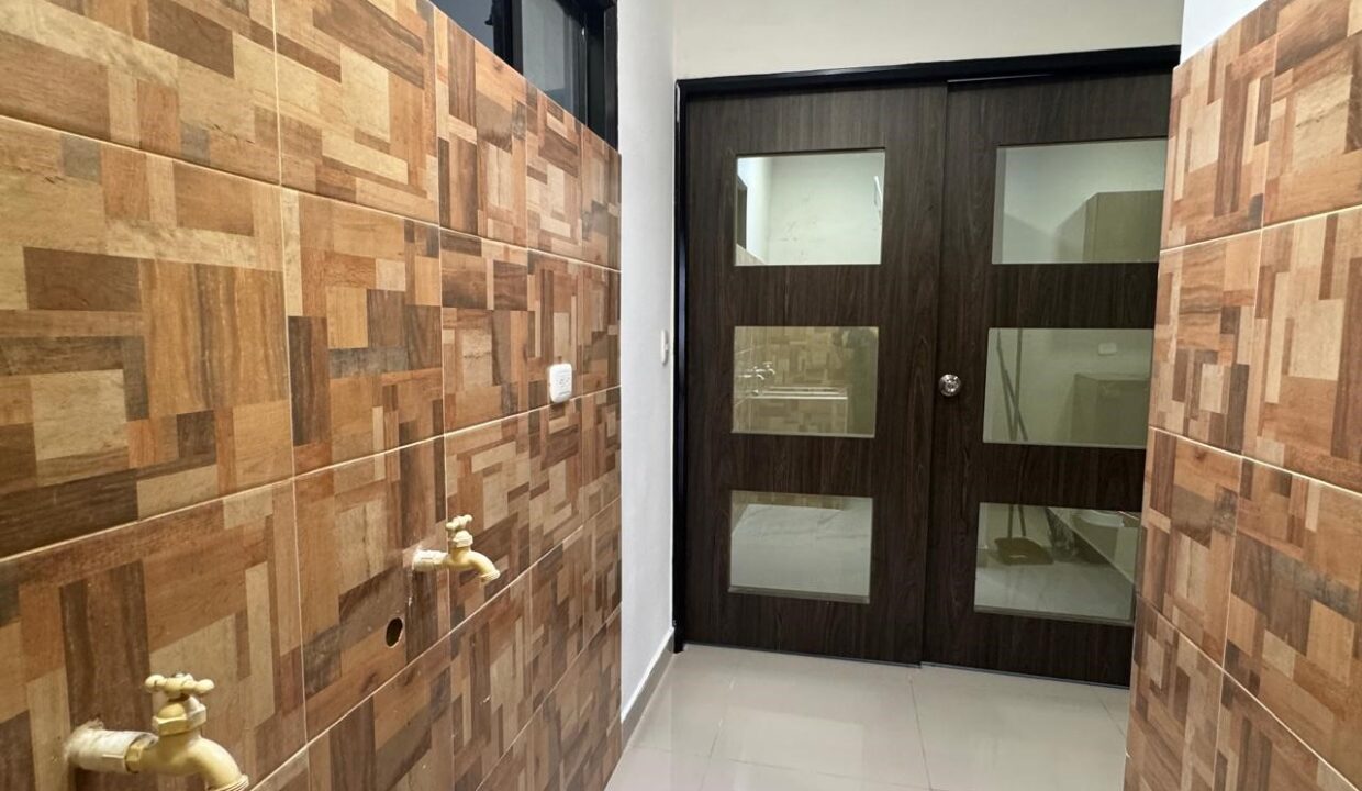 e43d4b7e-d6ac-4c81-8f09-9ef0ef387f7d