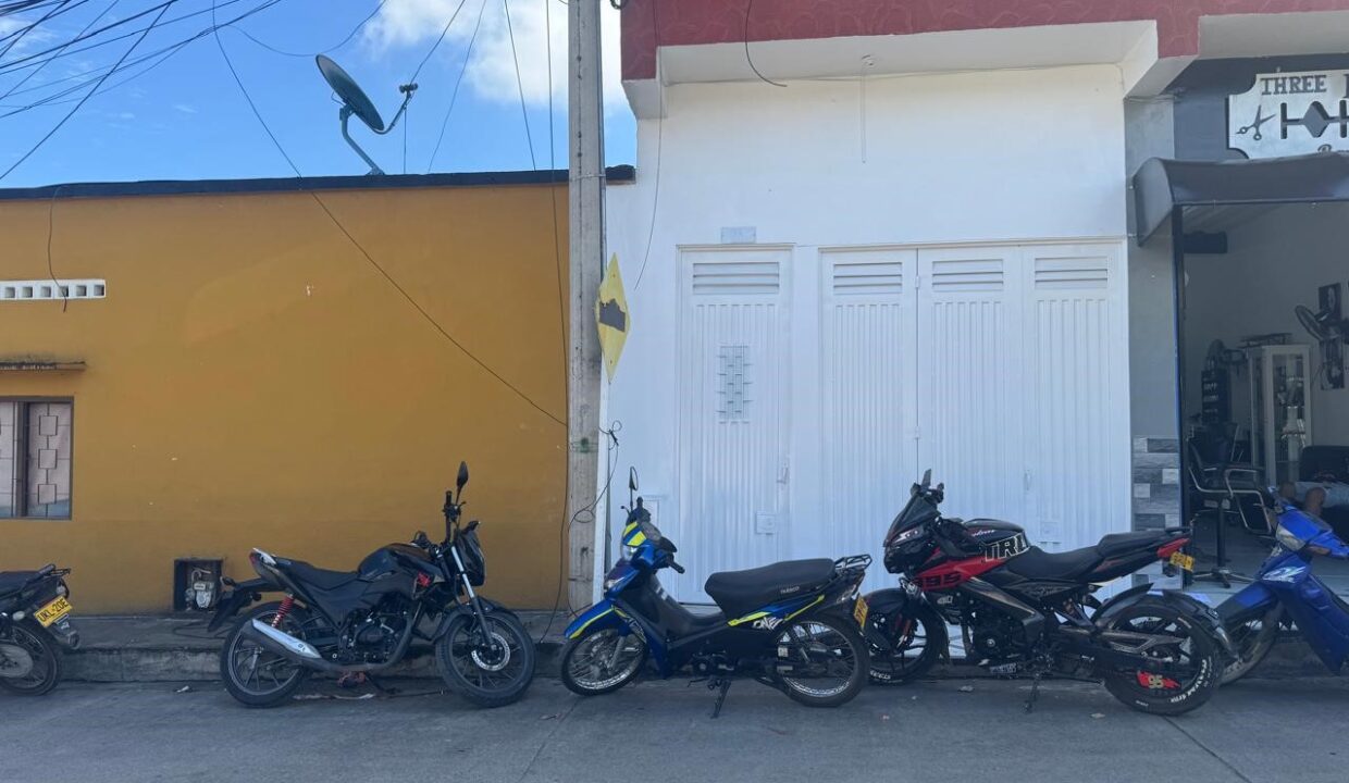 04c8b5c9-30ad-48f7-8bf9-40509ff31c0b