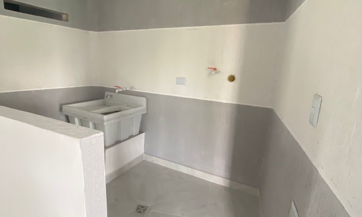 081c262e-075e-426b-b0da-6582d444226d