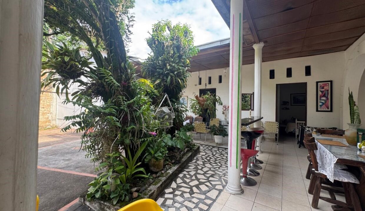 132e841a-d659-4990-9dd9-335808833190