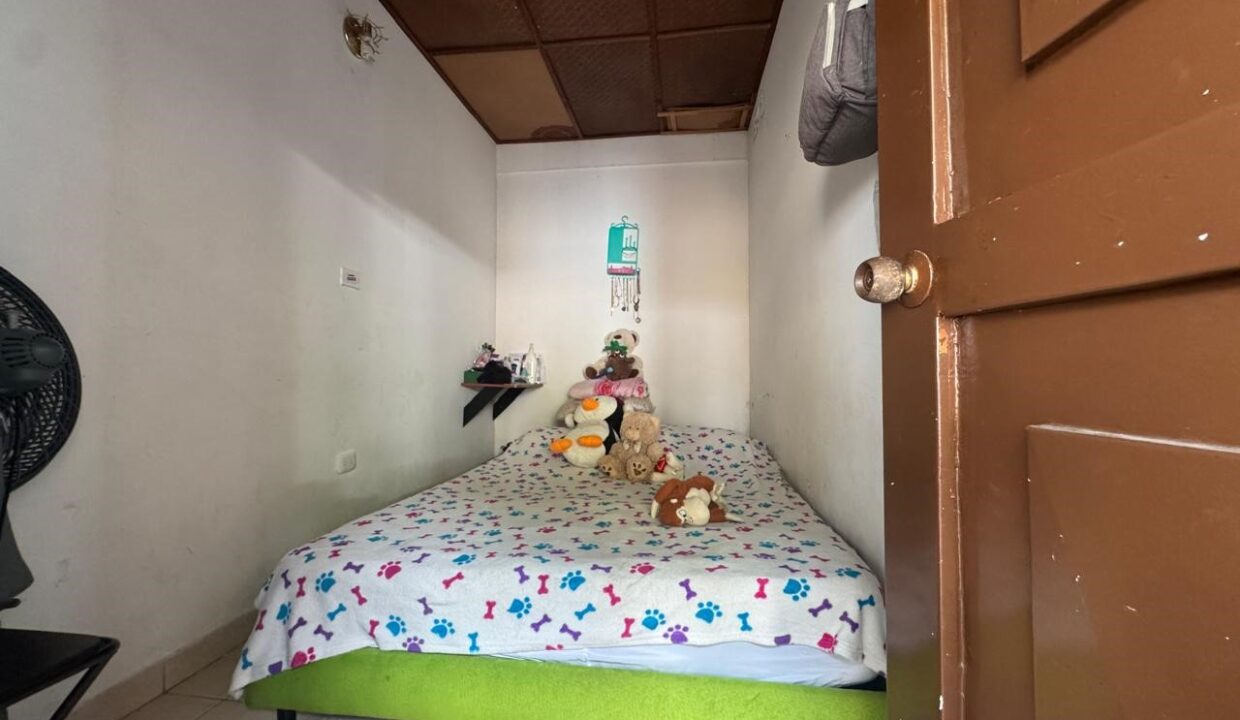 dcad09a2-7642-4073-9525-d8d8327734a5